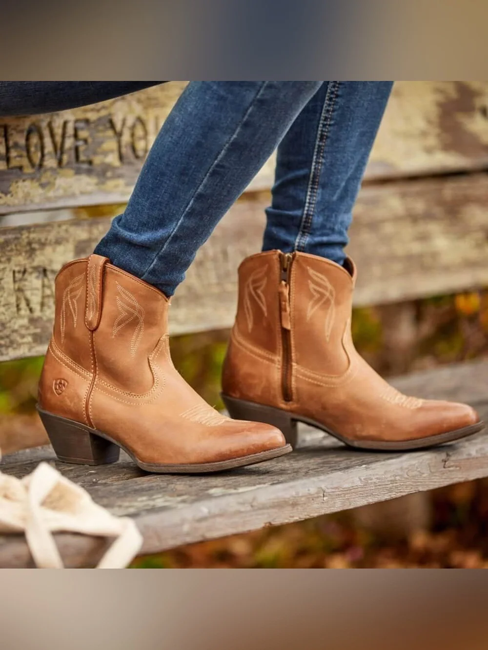 Ariat Darlin Western Boot Ankle High Boot Burnt Sugar 9C